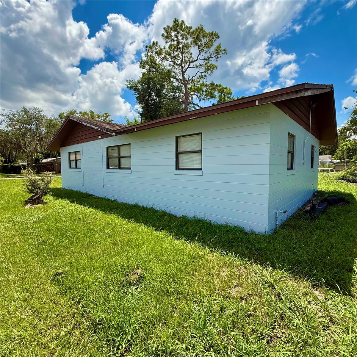 3015 Avenue I Nw, FL