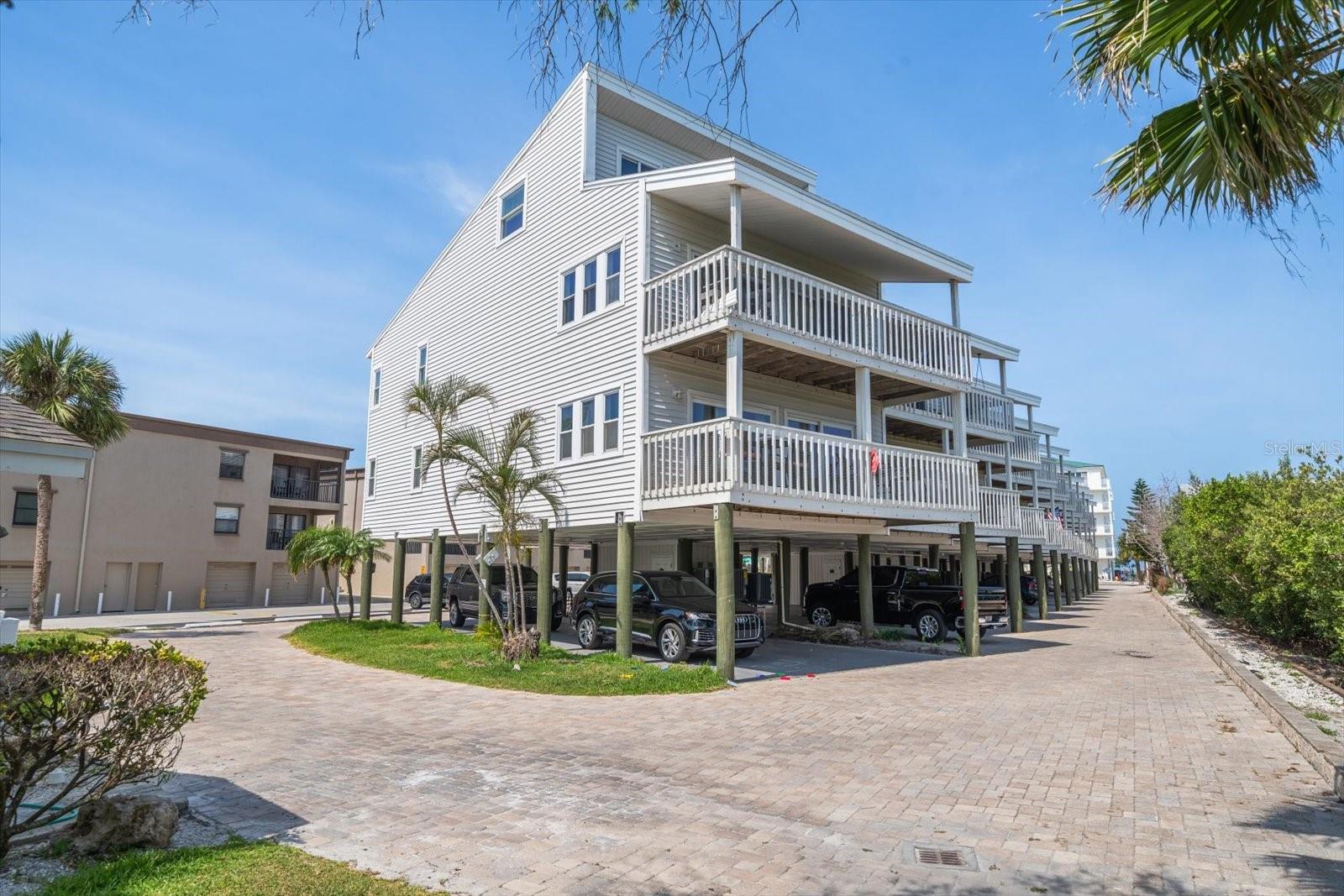 19727 Gulf Boulevard, FL