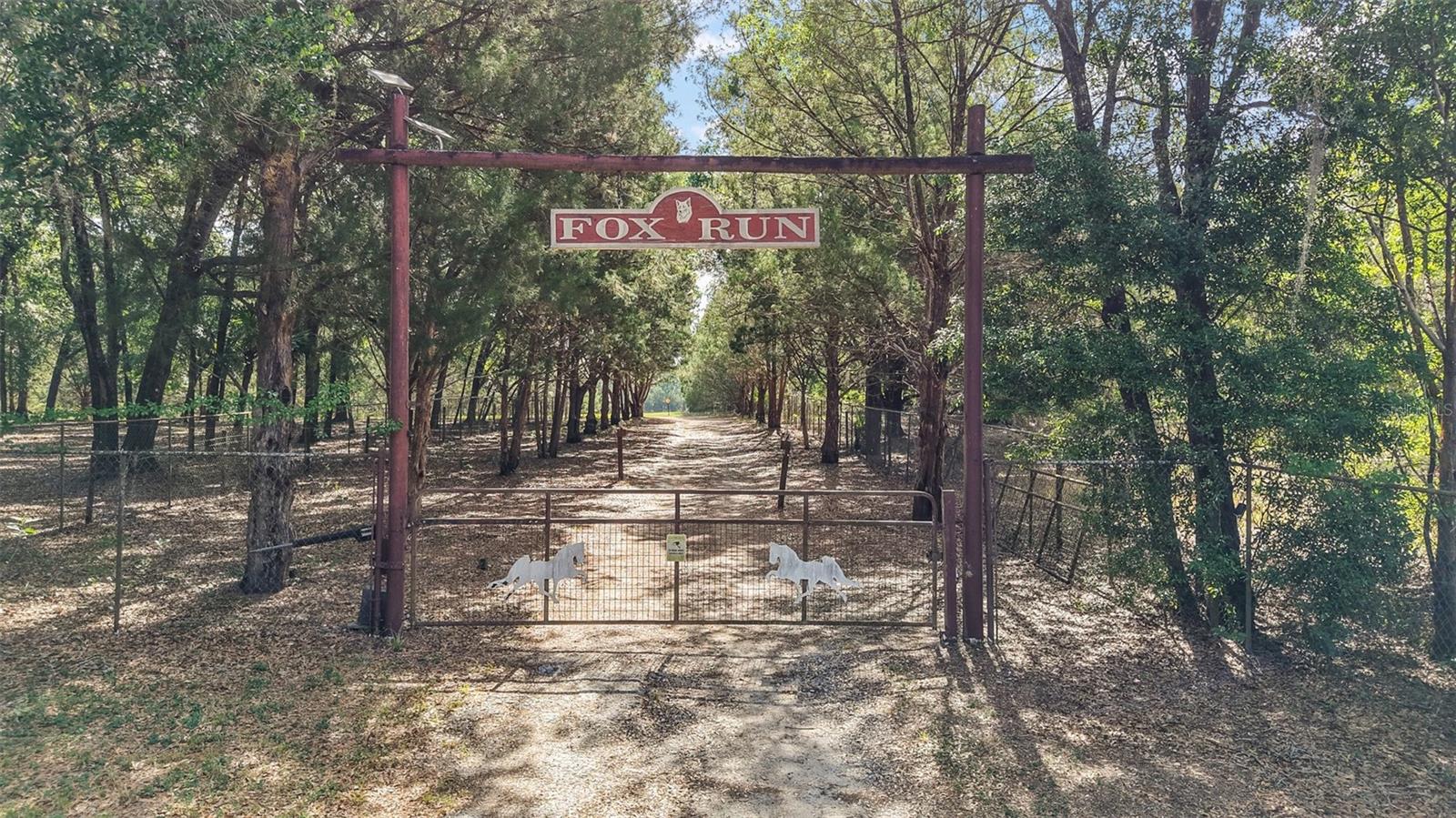 27011 Se Highway 42, FL