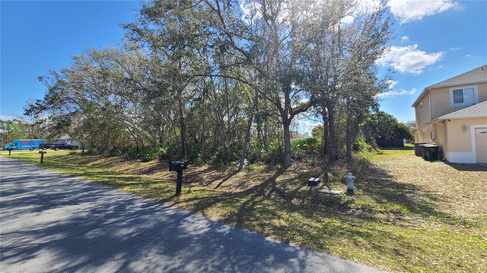 714 Martin Ln, FL
