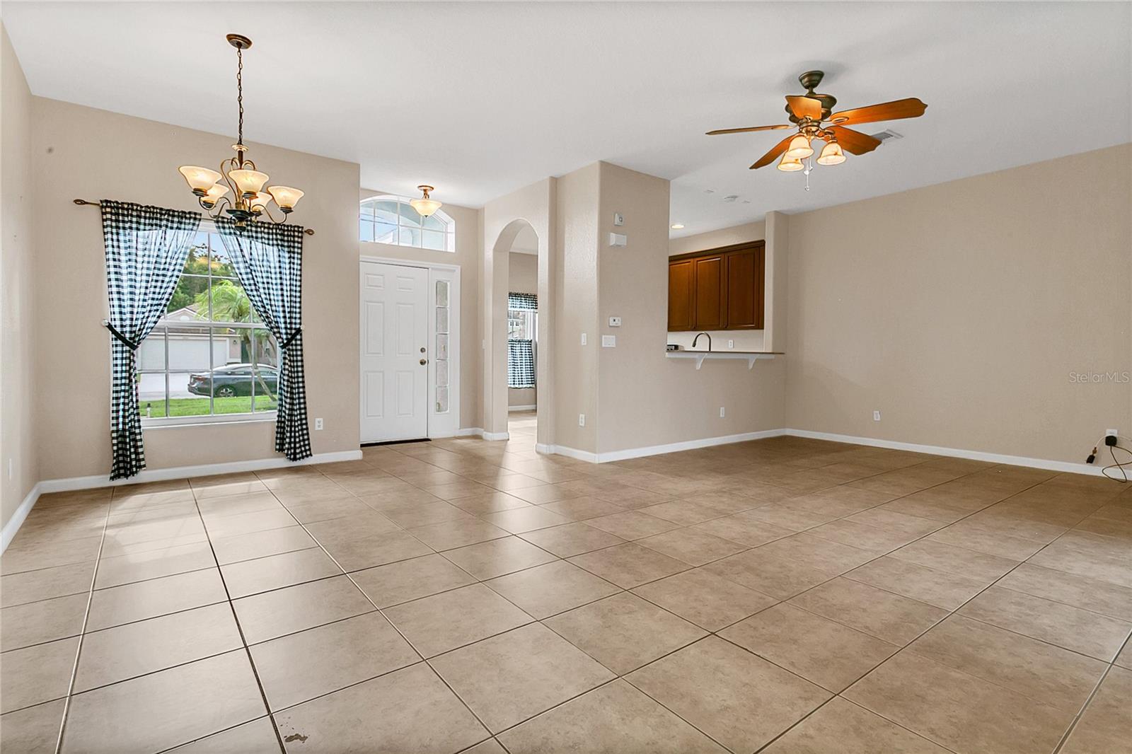 2975 White Cedar Circle, FL