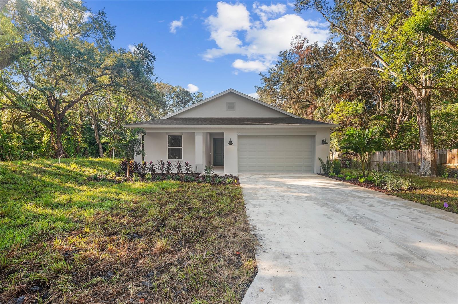 371 Miller Rd, FL