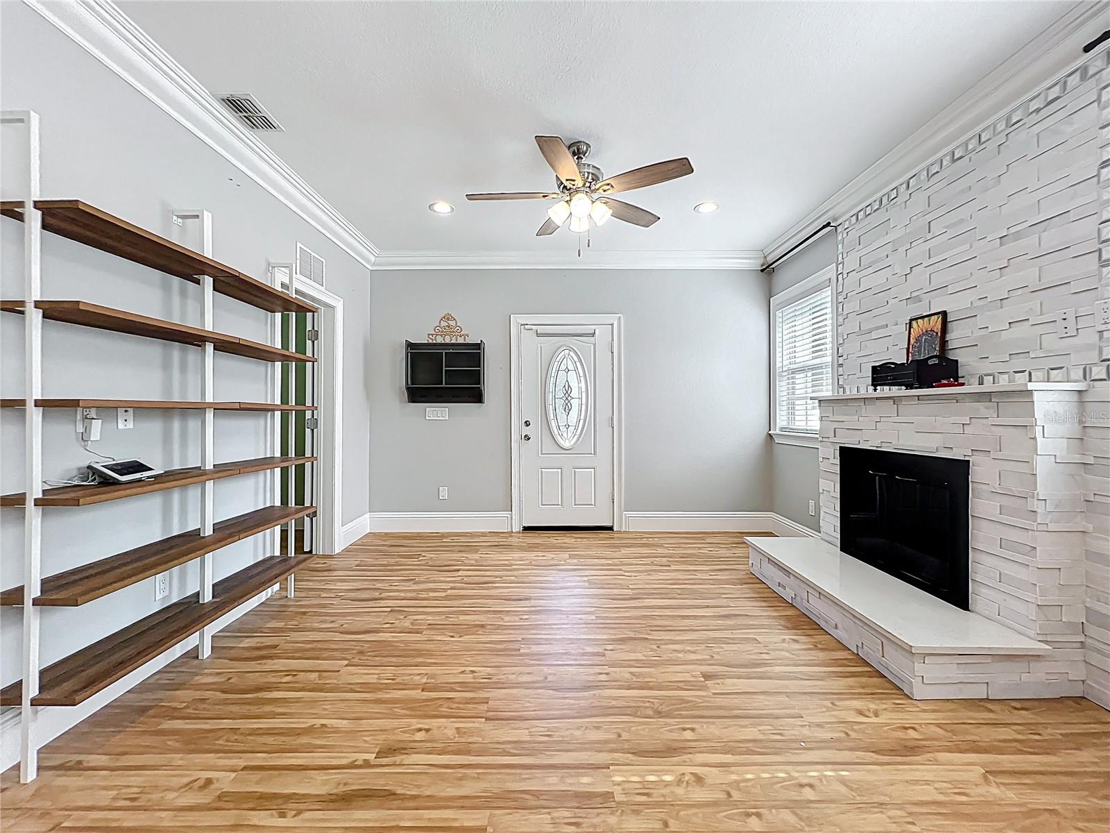 731 Guernsey Street, FL
