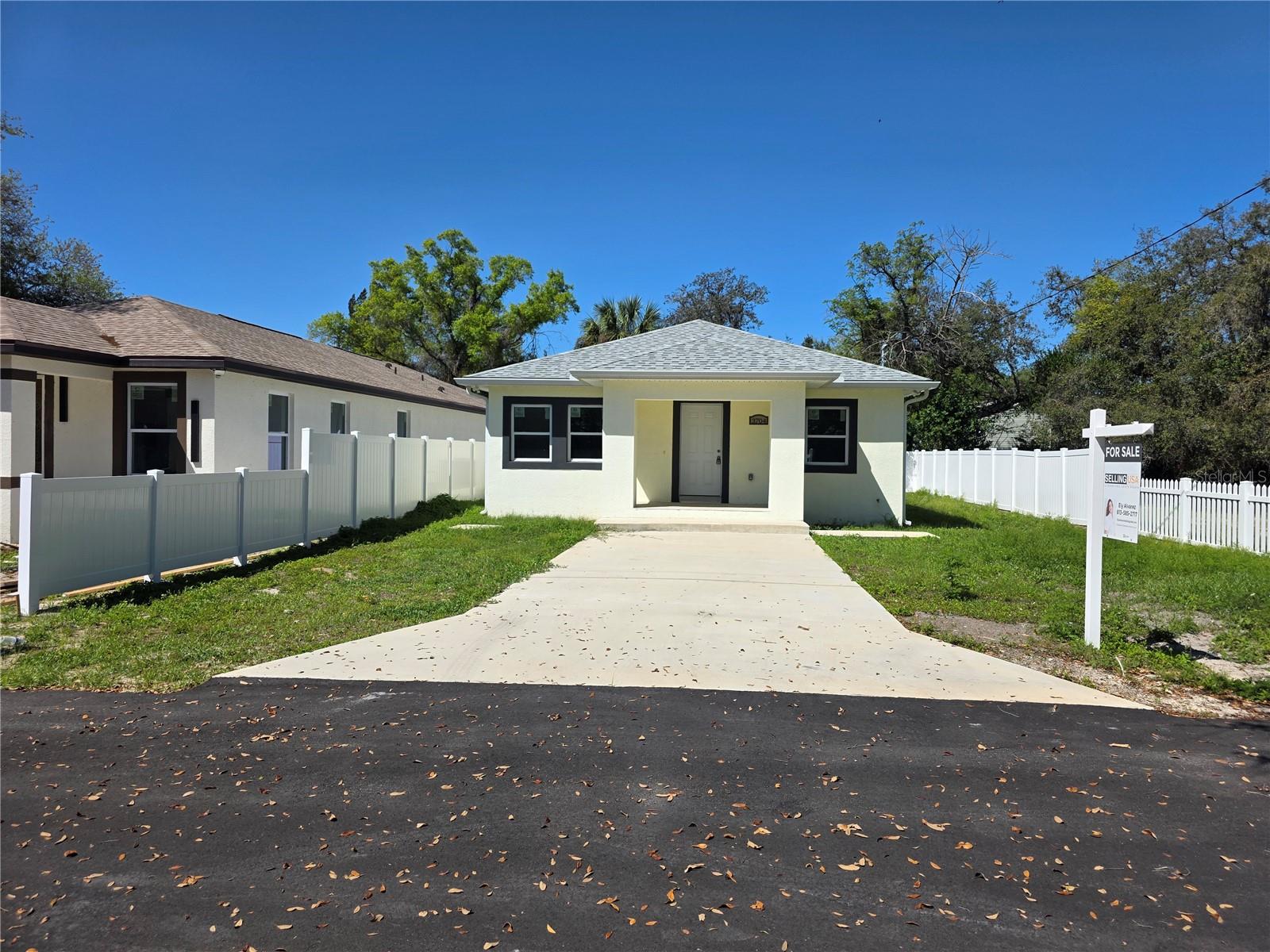 3704 Smith Tree Street, FL