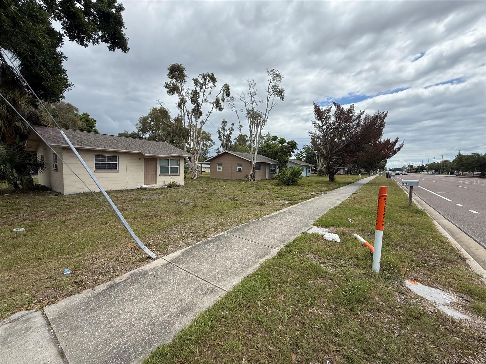 6797 54th Ave N, FL