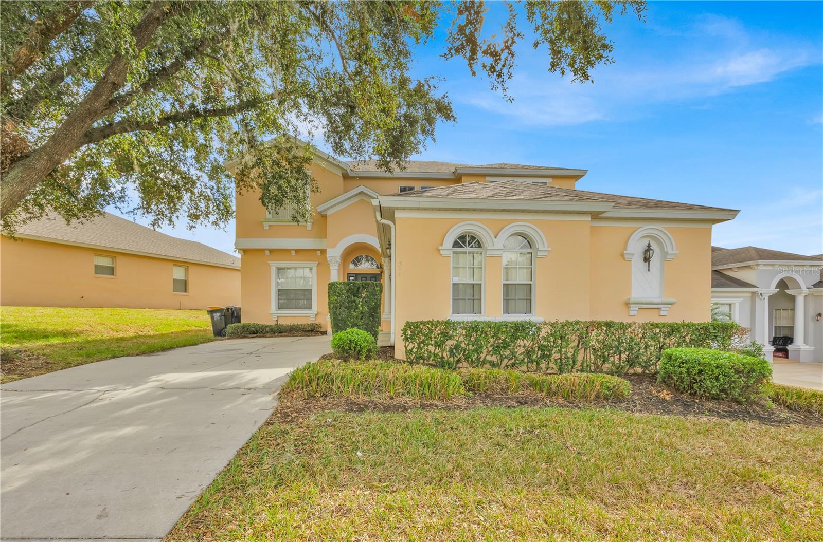 303 Plumoso Loop, FL