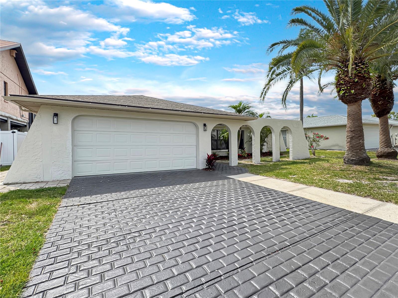 9907 Island Harbor Dr, FL