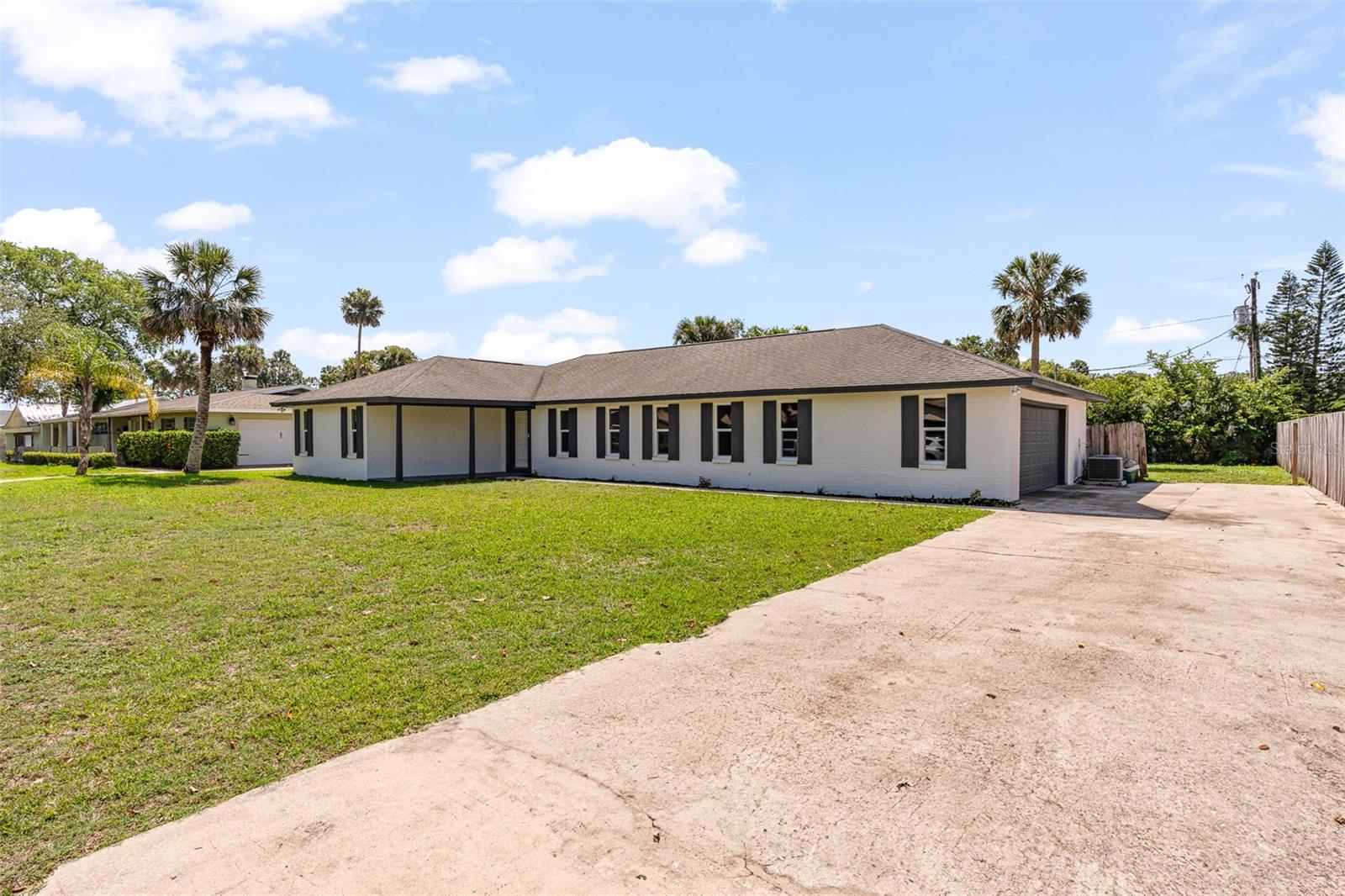 825 Wells Drive, FL