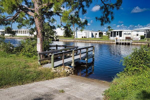 707 Del Luna Drive, FL