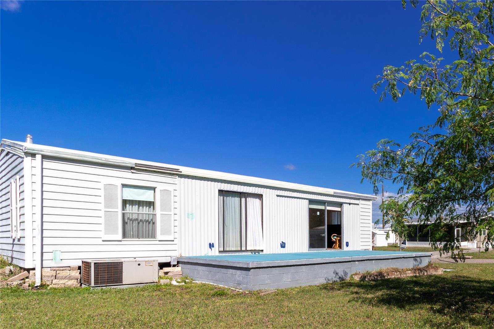 4609 10th Street Court, FL