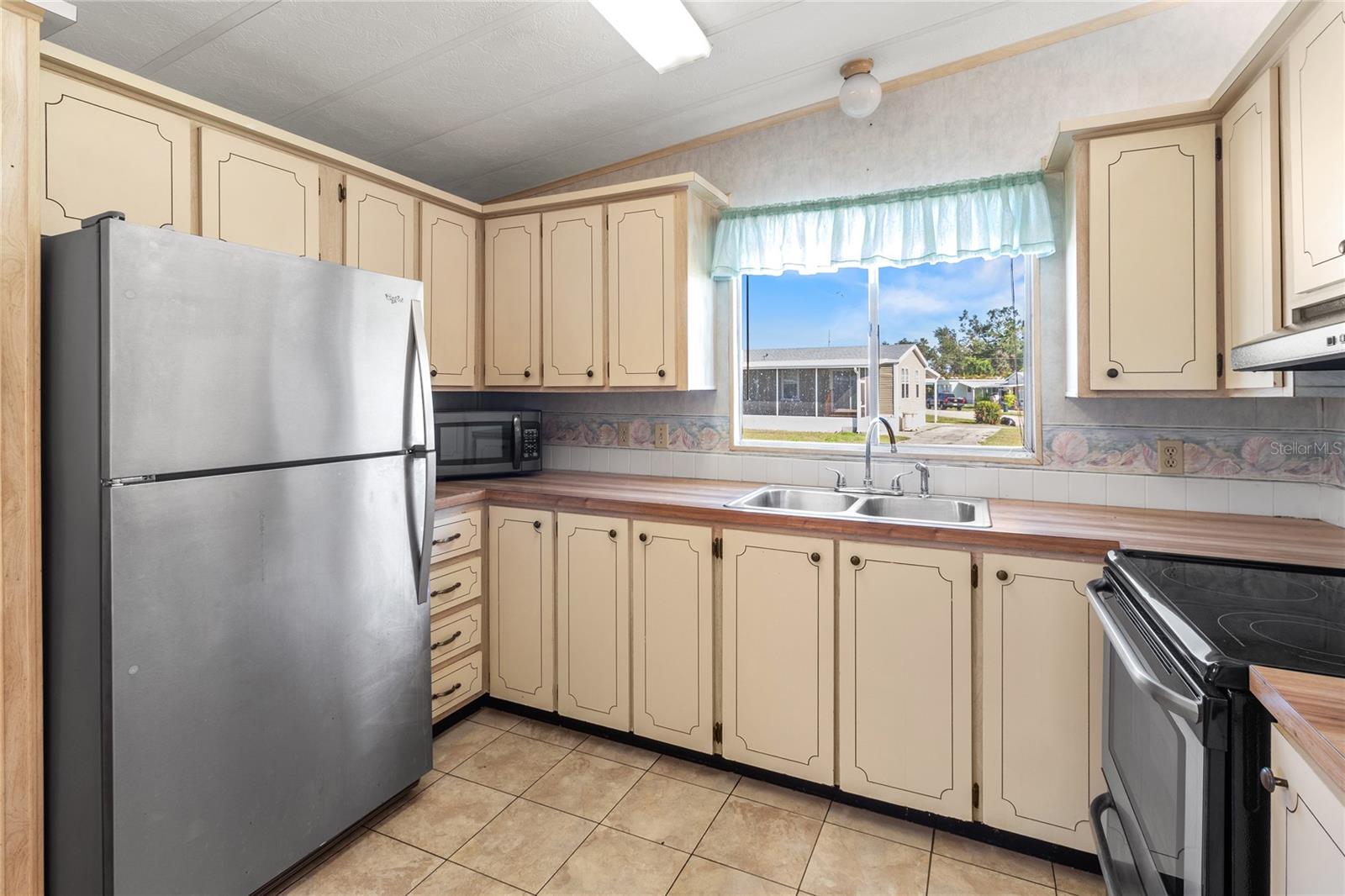 4609 10th Street Court, FL