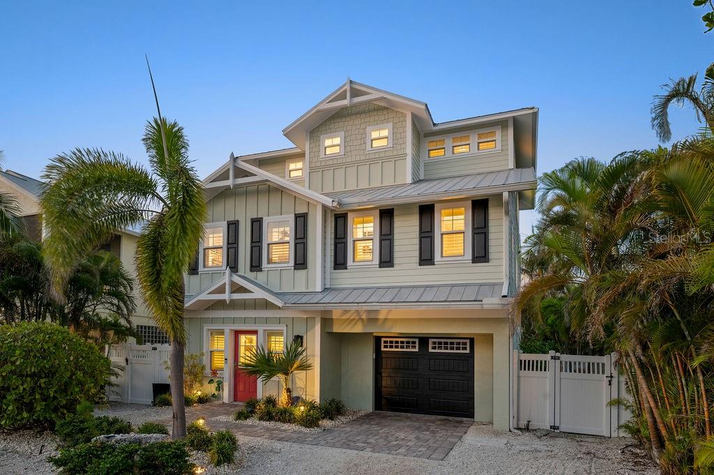 704 Gladiolus St, FL