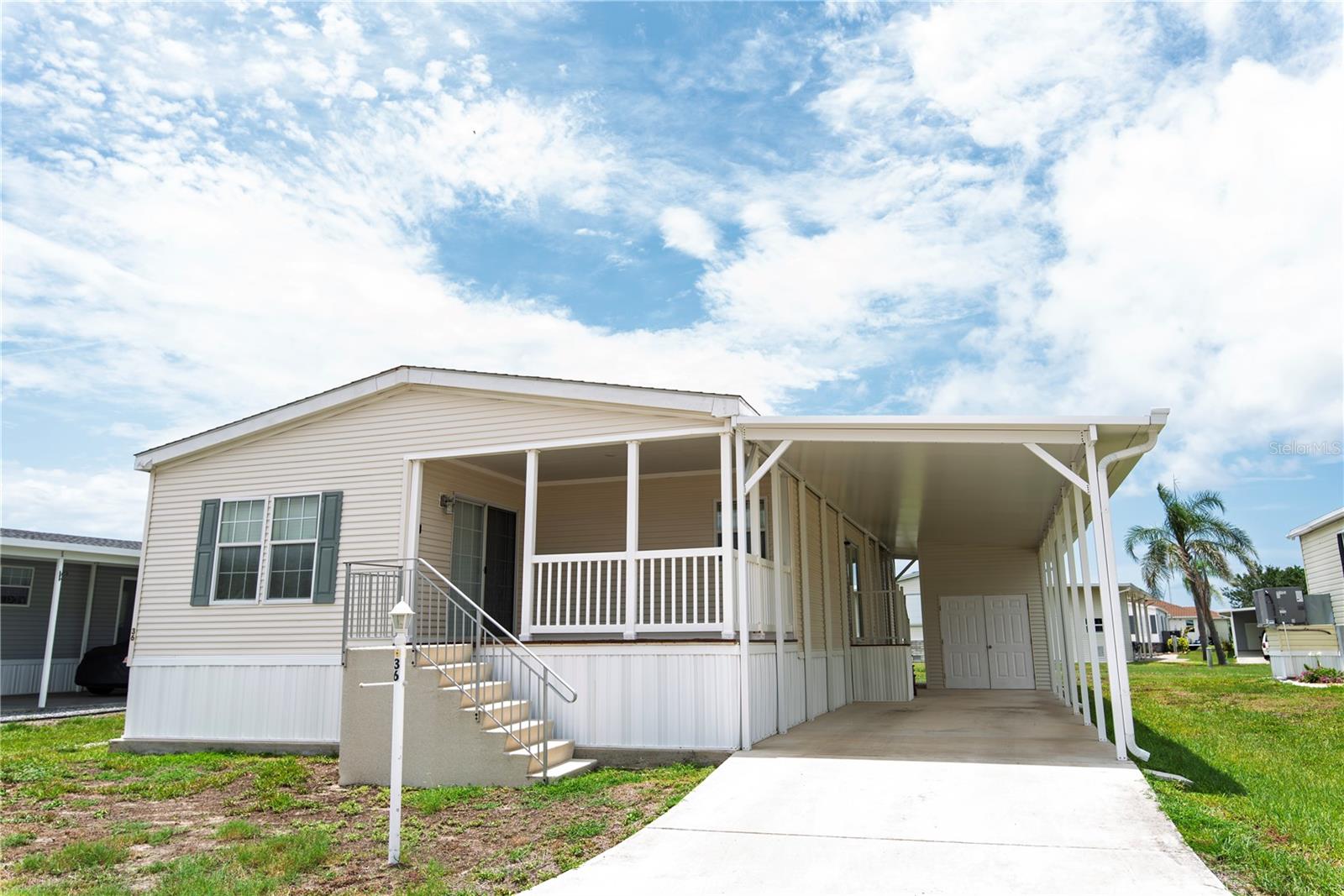 36 Freeman Avenue, FL