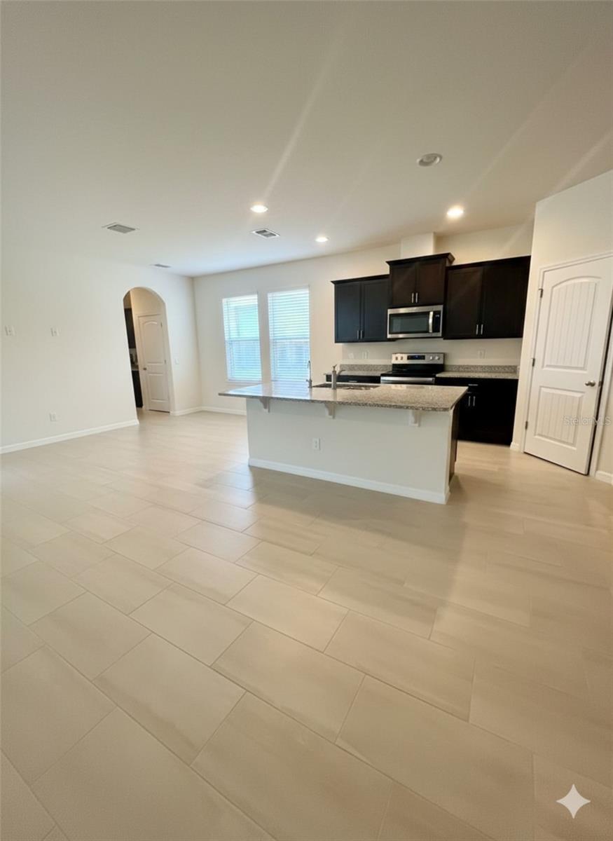 16391 Admirals Cove Lane, FL
