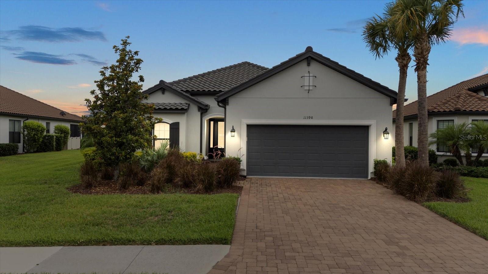 11398 Juglans Drive, FL
