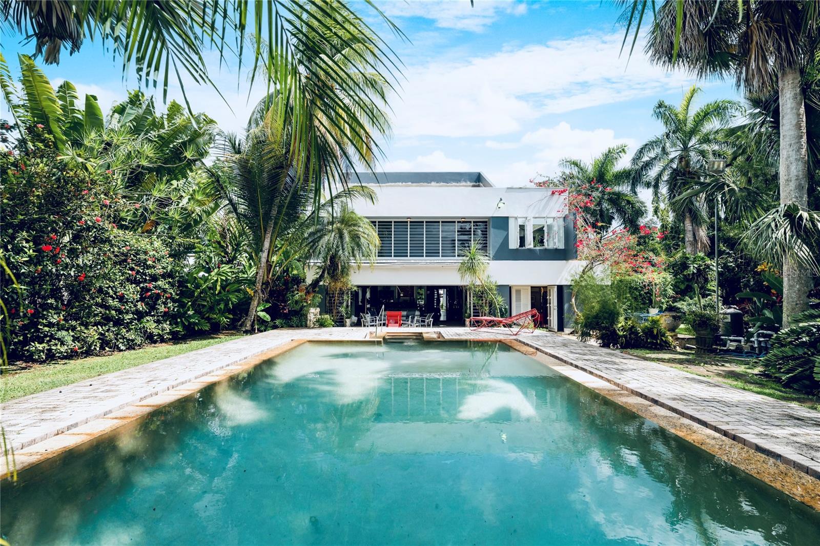 13 Pedrosa St. Garden Hills, PR