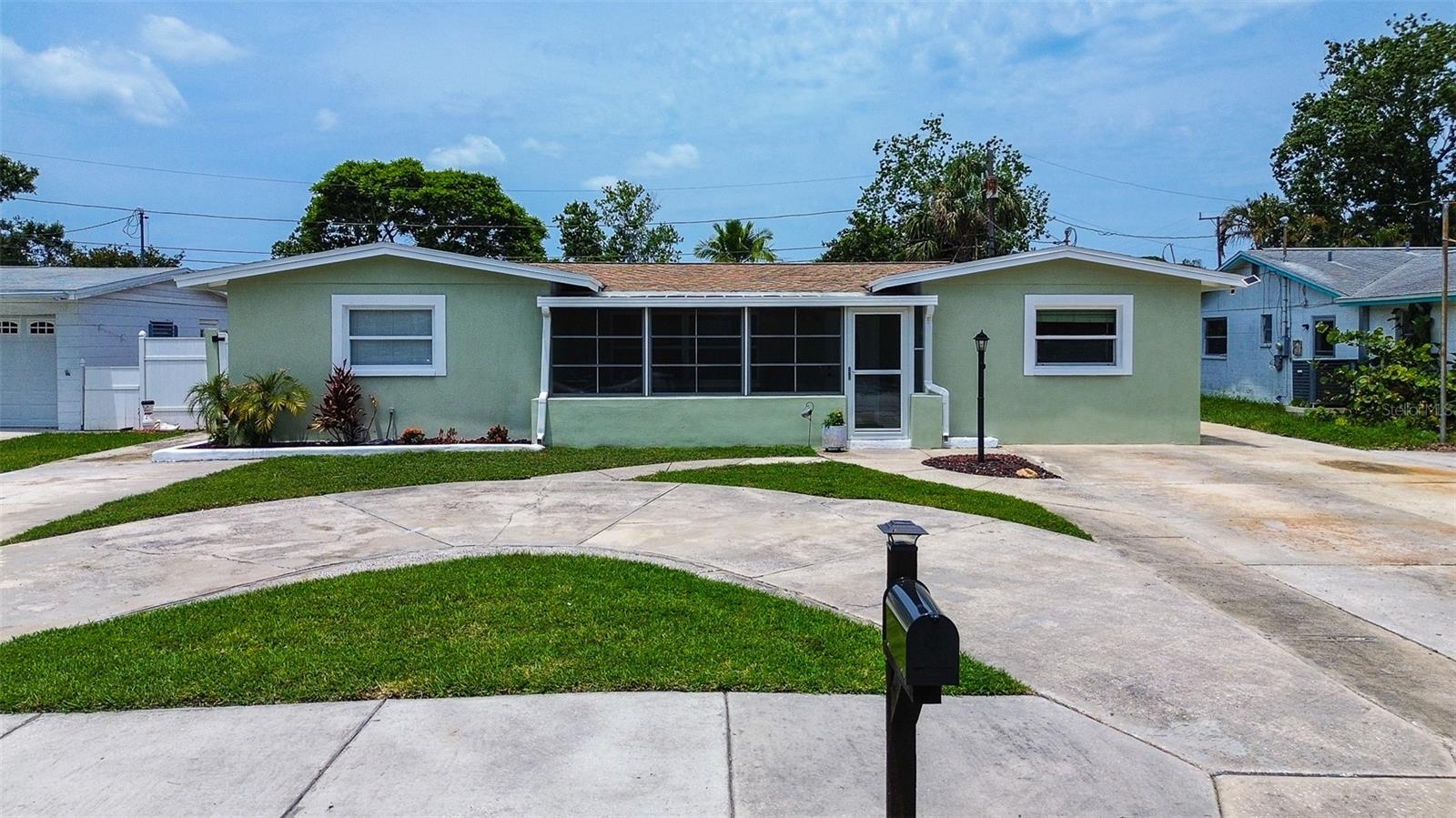 5672 62nd Way N, FL