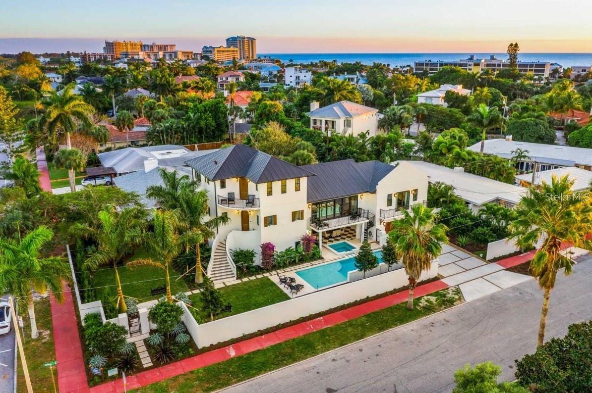 340 Jackson Dr, FL