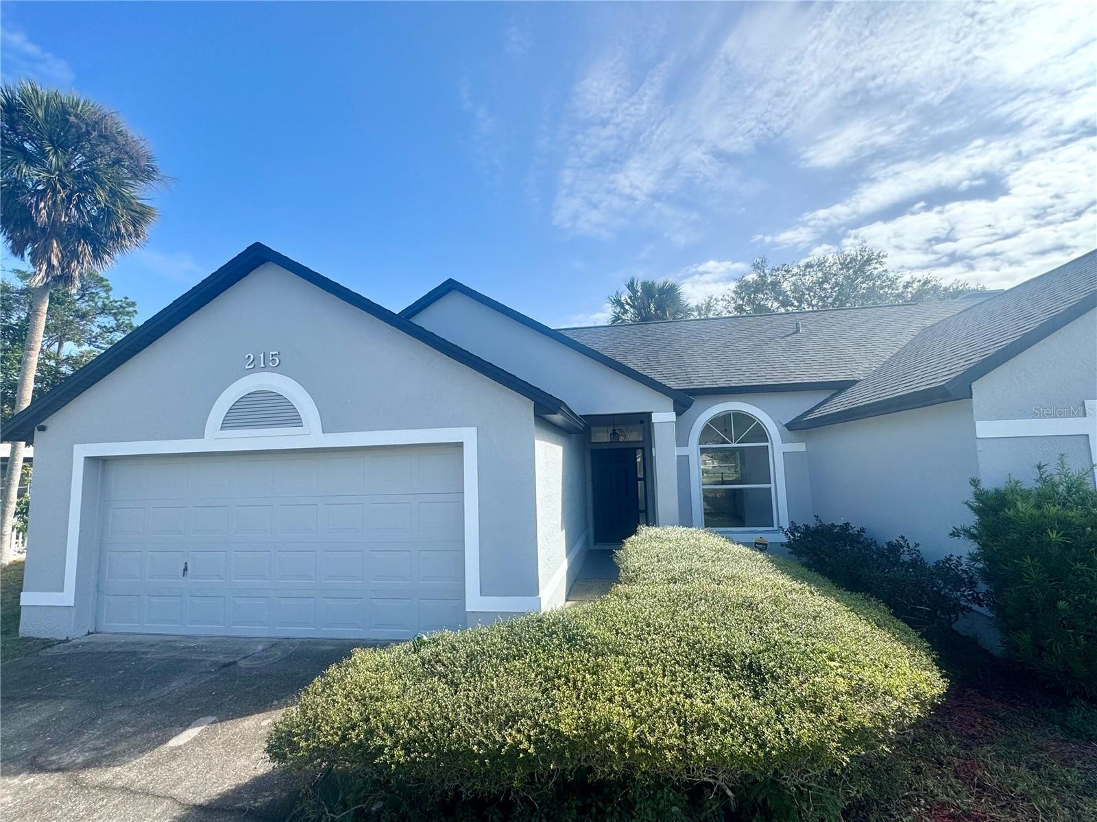 215 Hollowbrook Circle, FL
