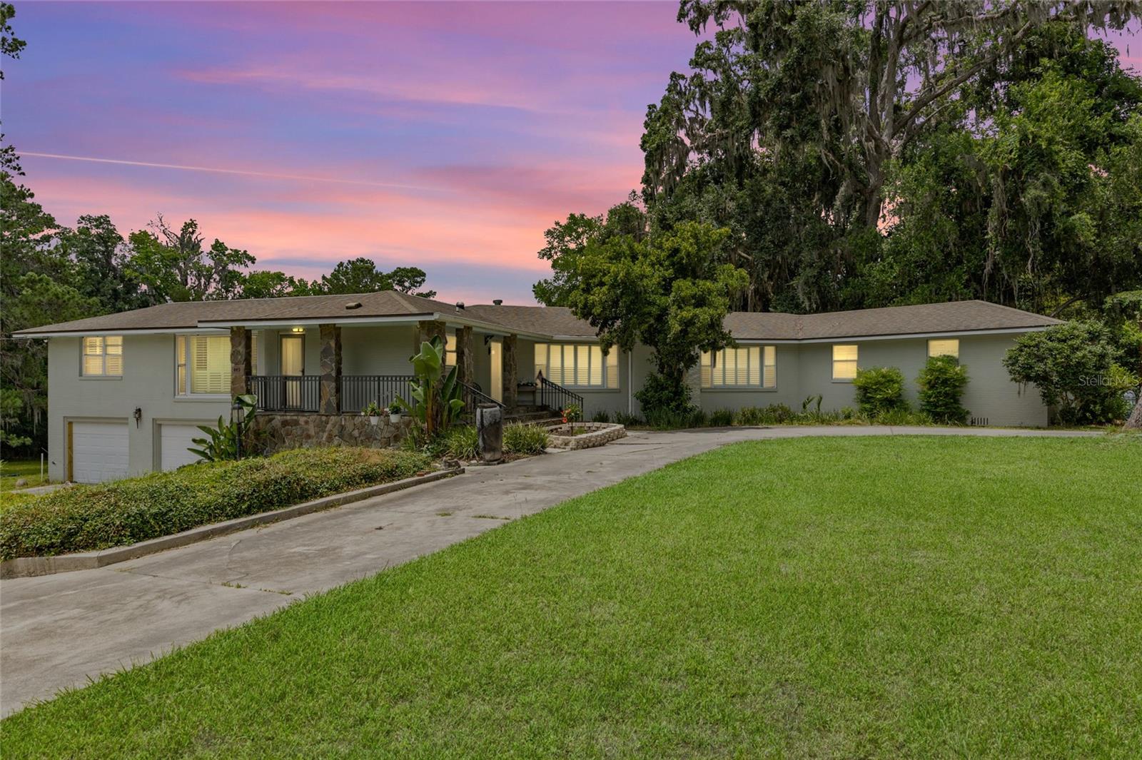 449 Sw Montgomery Dr, FL