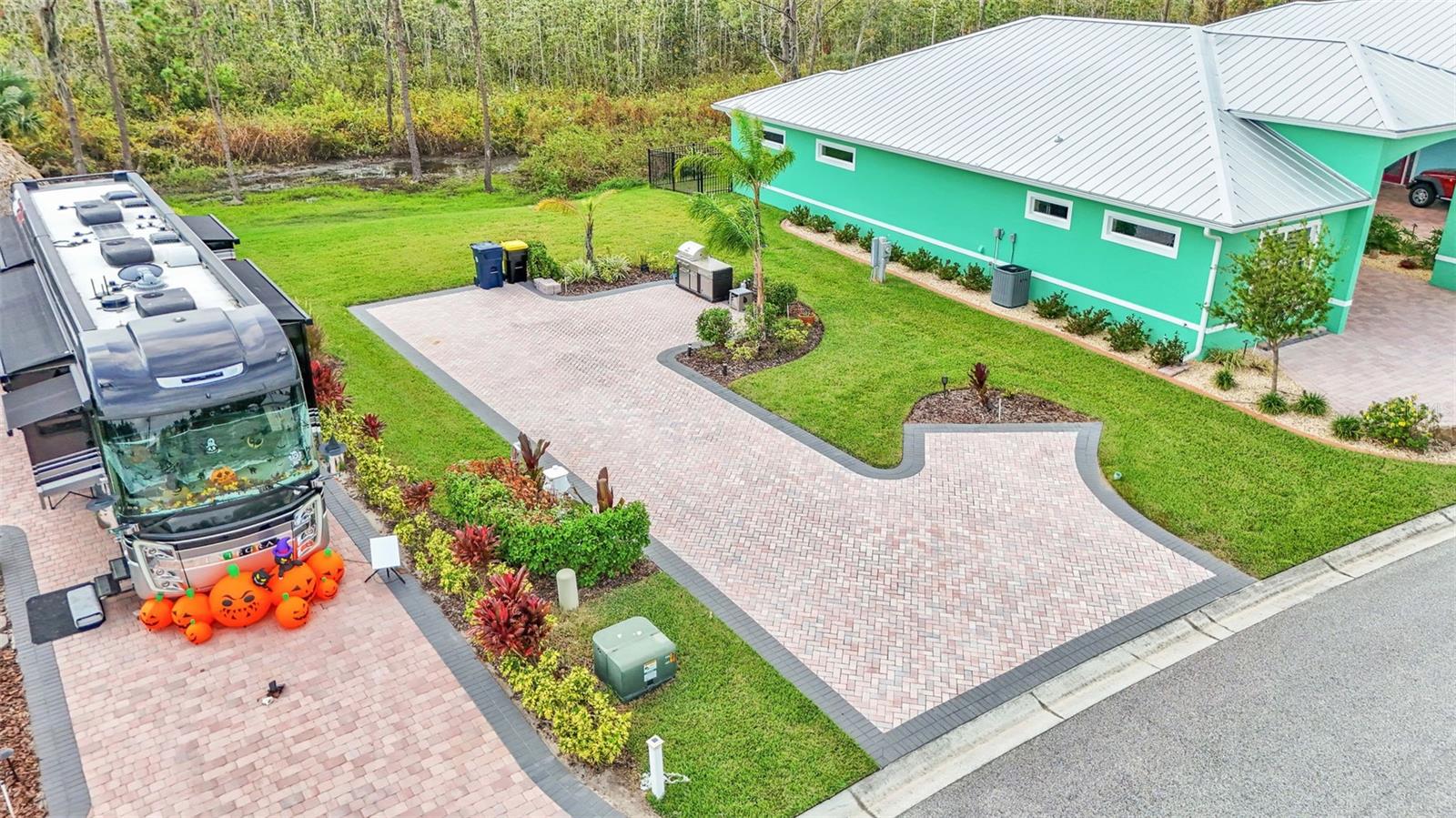 3240 Fish Hawk Drive, FL