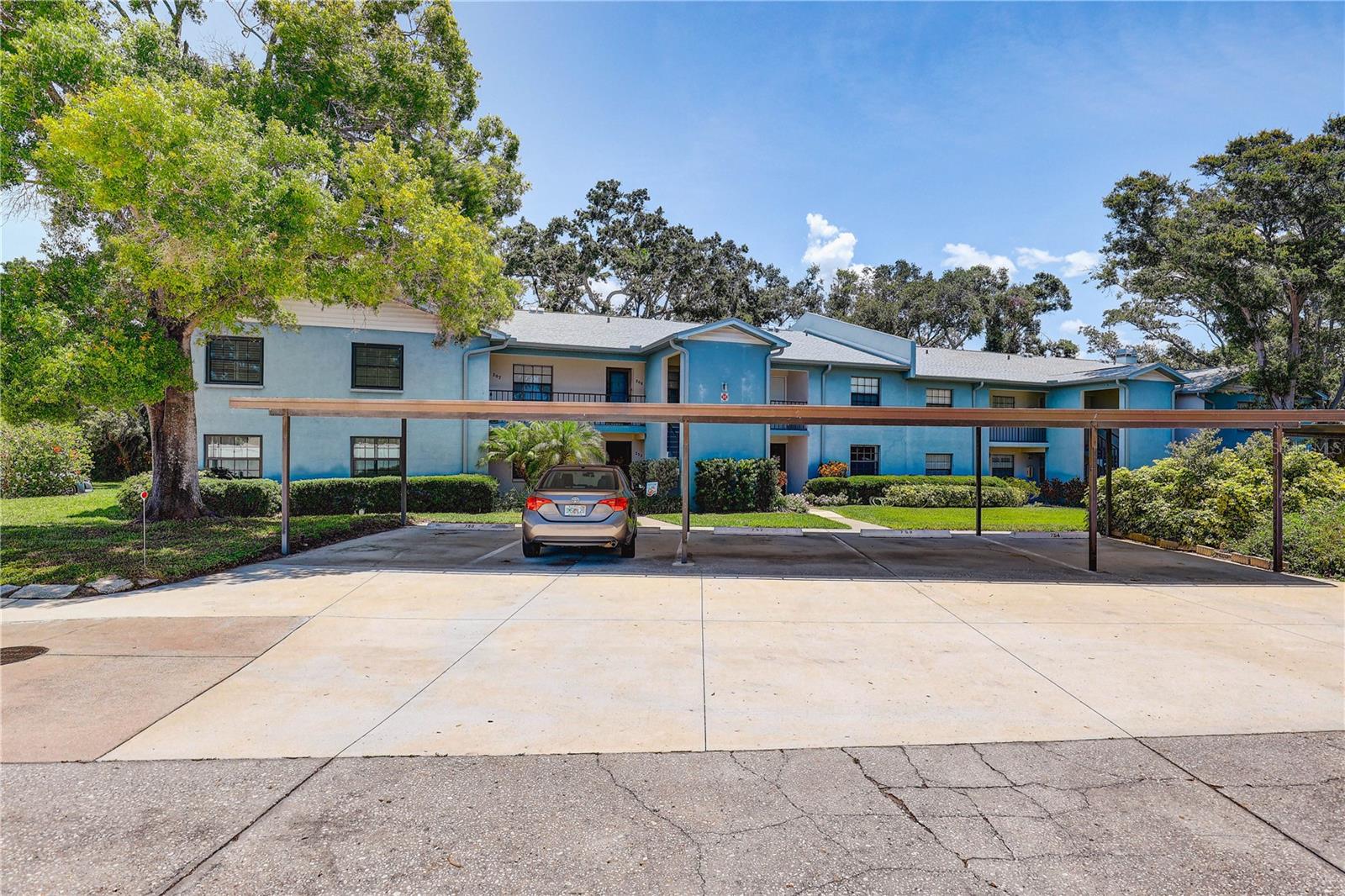 11800 Park Boulevard, FL