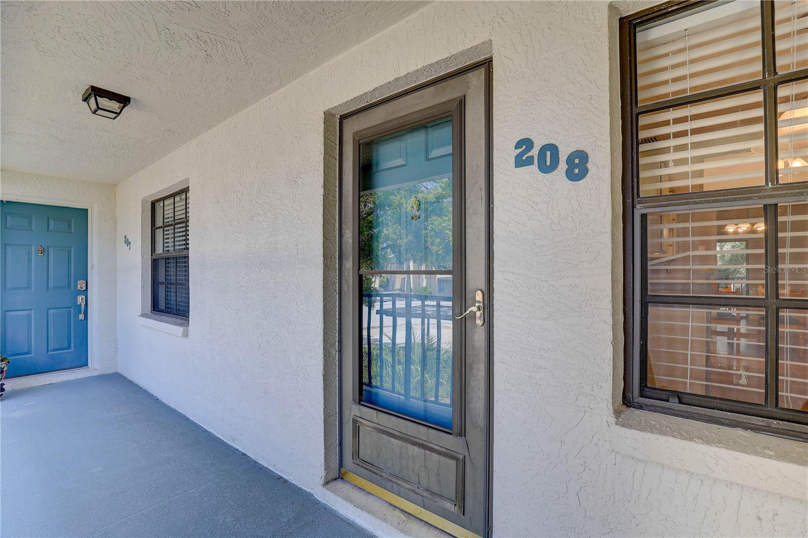 11800 Park Boulevard, FL