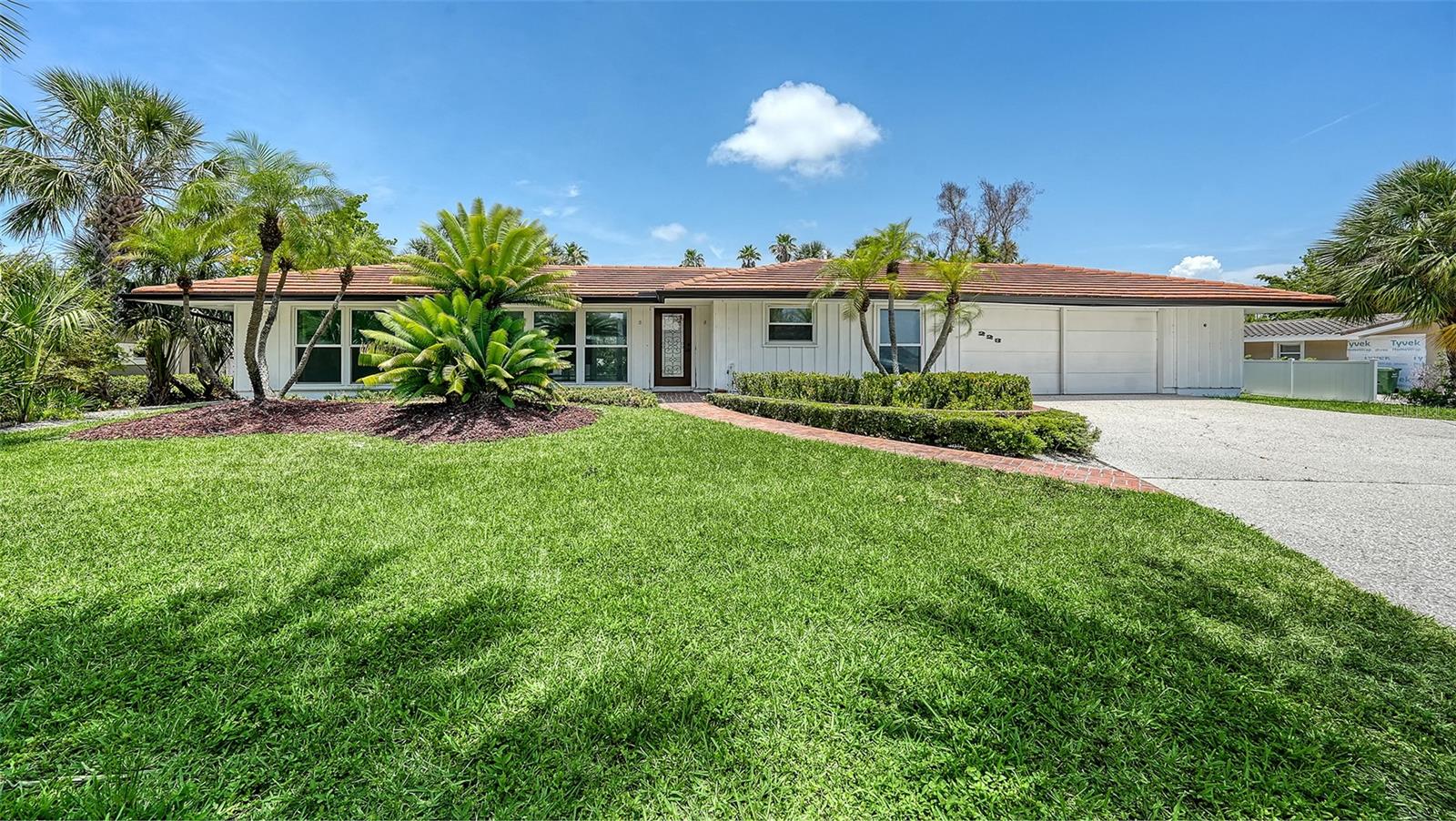 223 Seagull Ln, FL