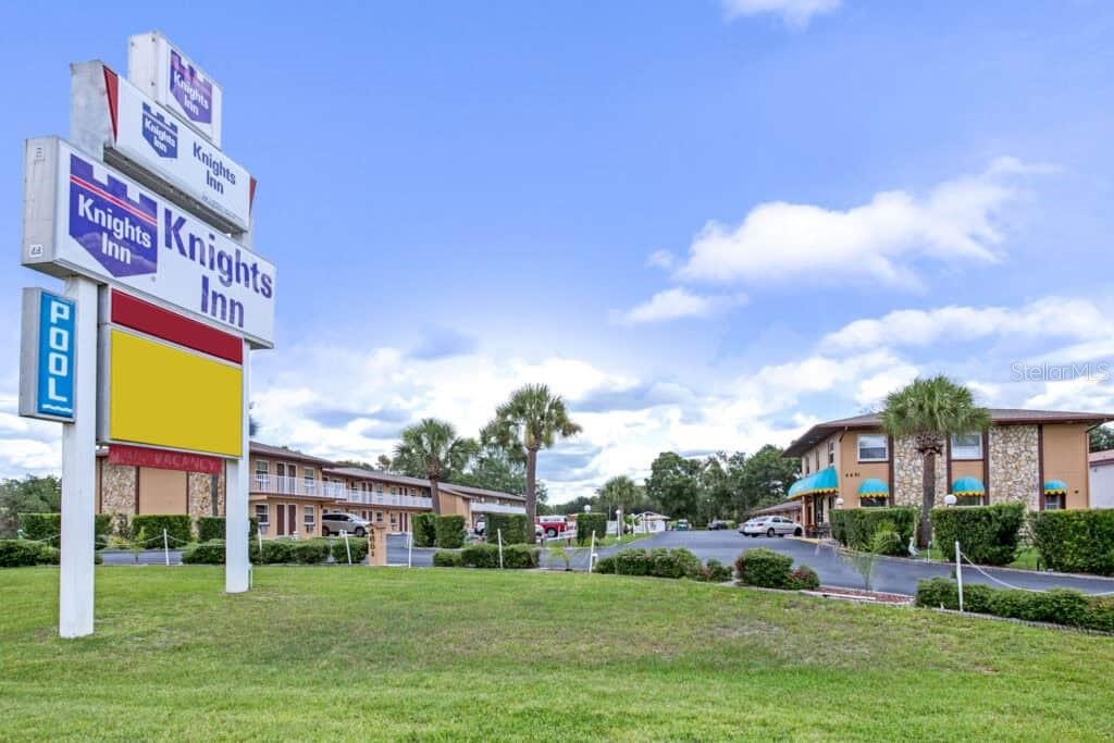 4651 W Irlo Bronson Memorial Hwy, FL
