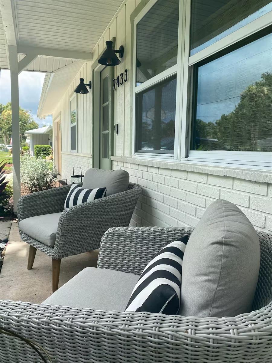 2433 Lydia Way, FL