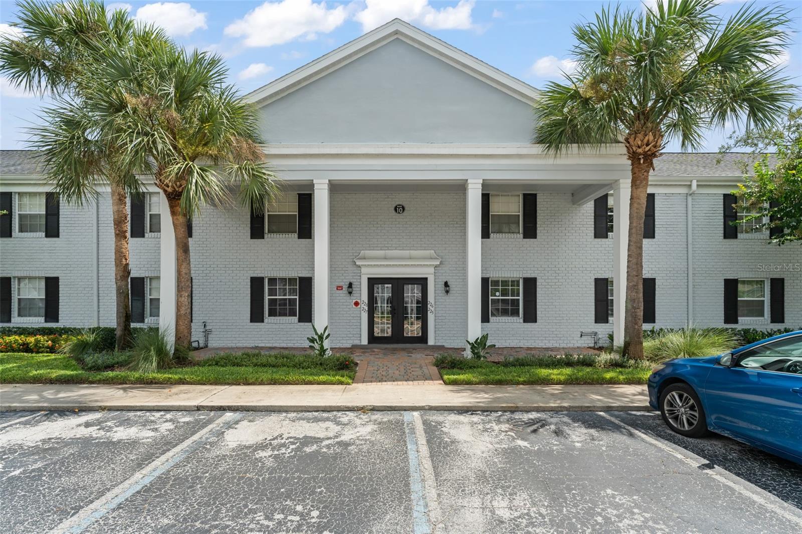 225 Lewfield Circle, FL