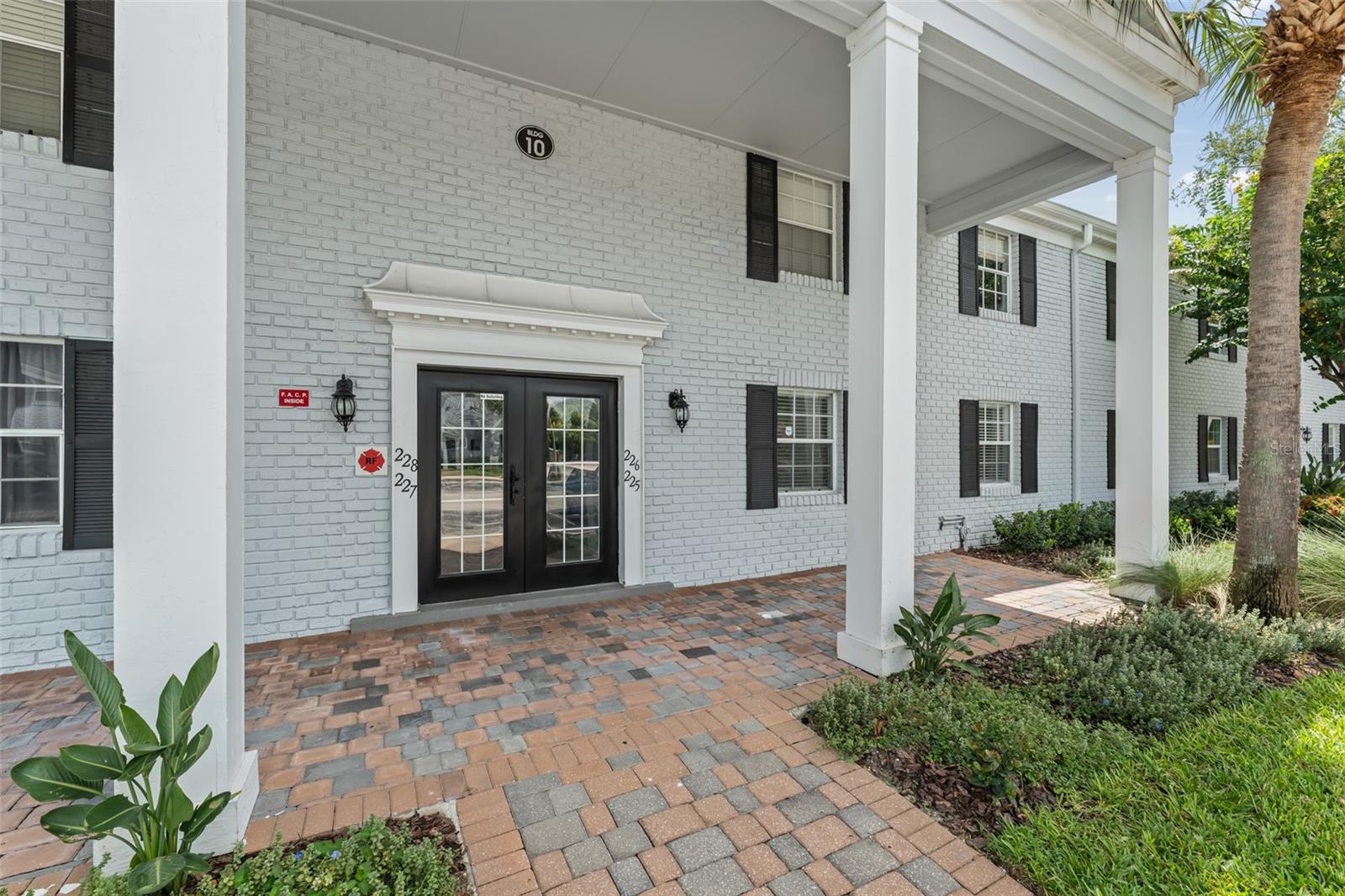 225 Lewfield Circle, FL