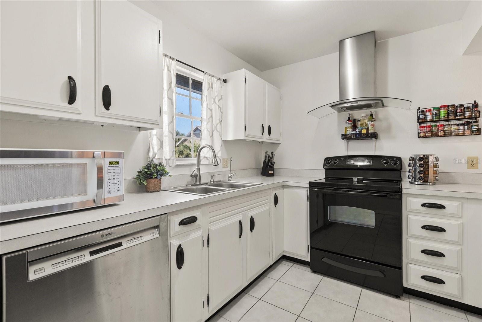 1126 Villa Lane, FL