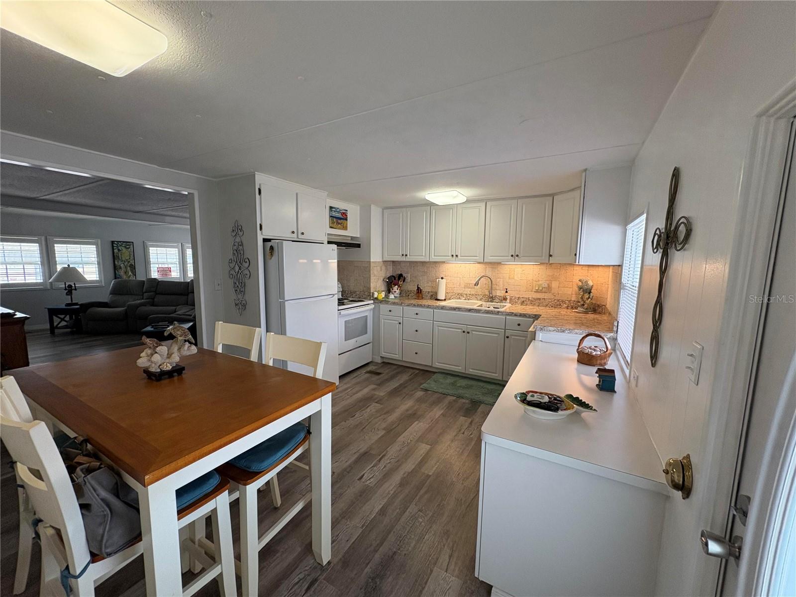 408 49th A Avenue, FL