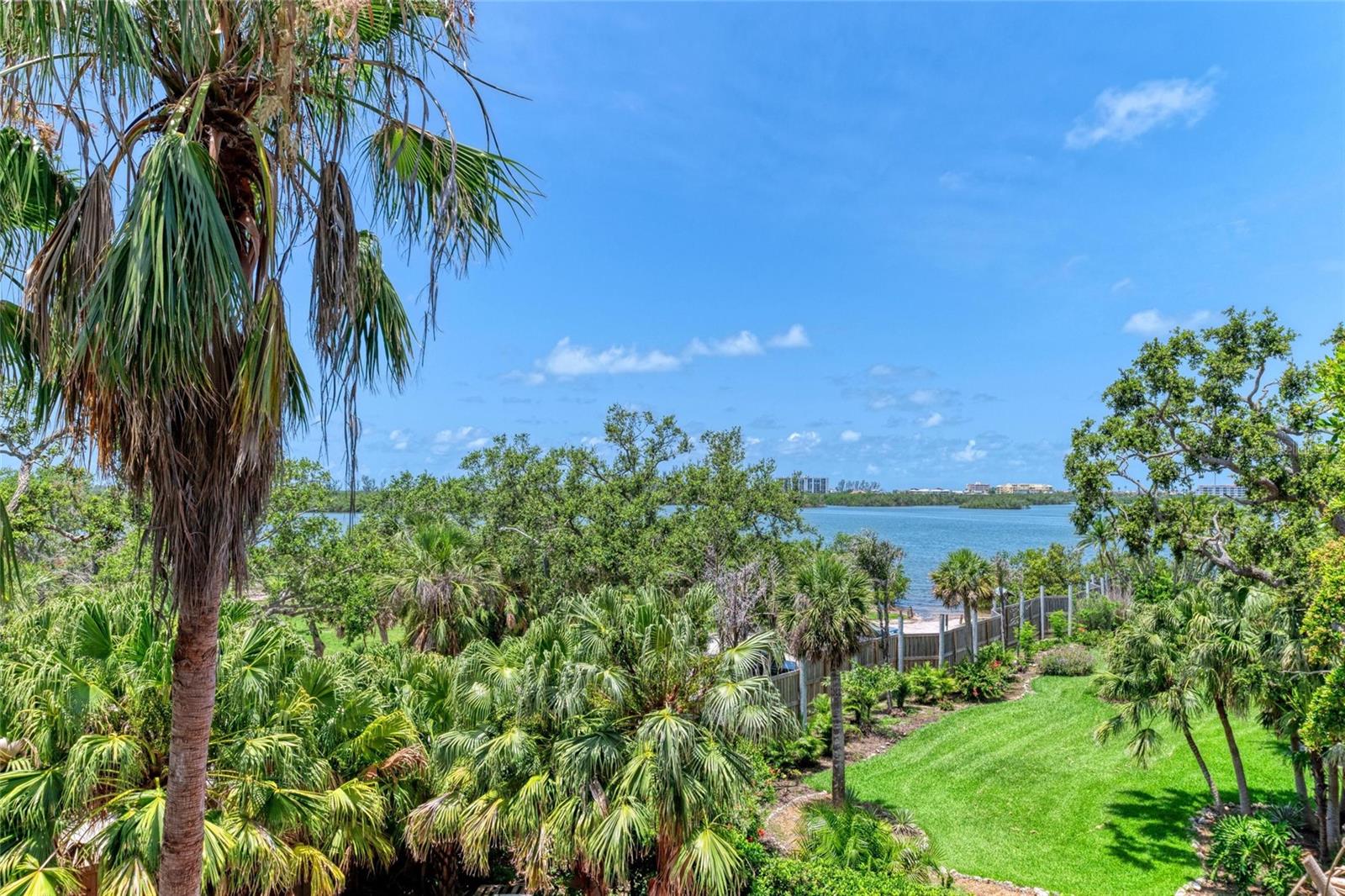 8963 Fishermens Bay Drive, FL