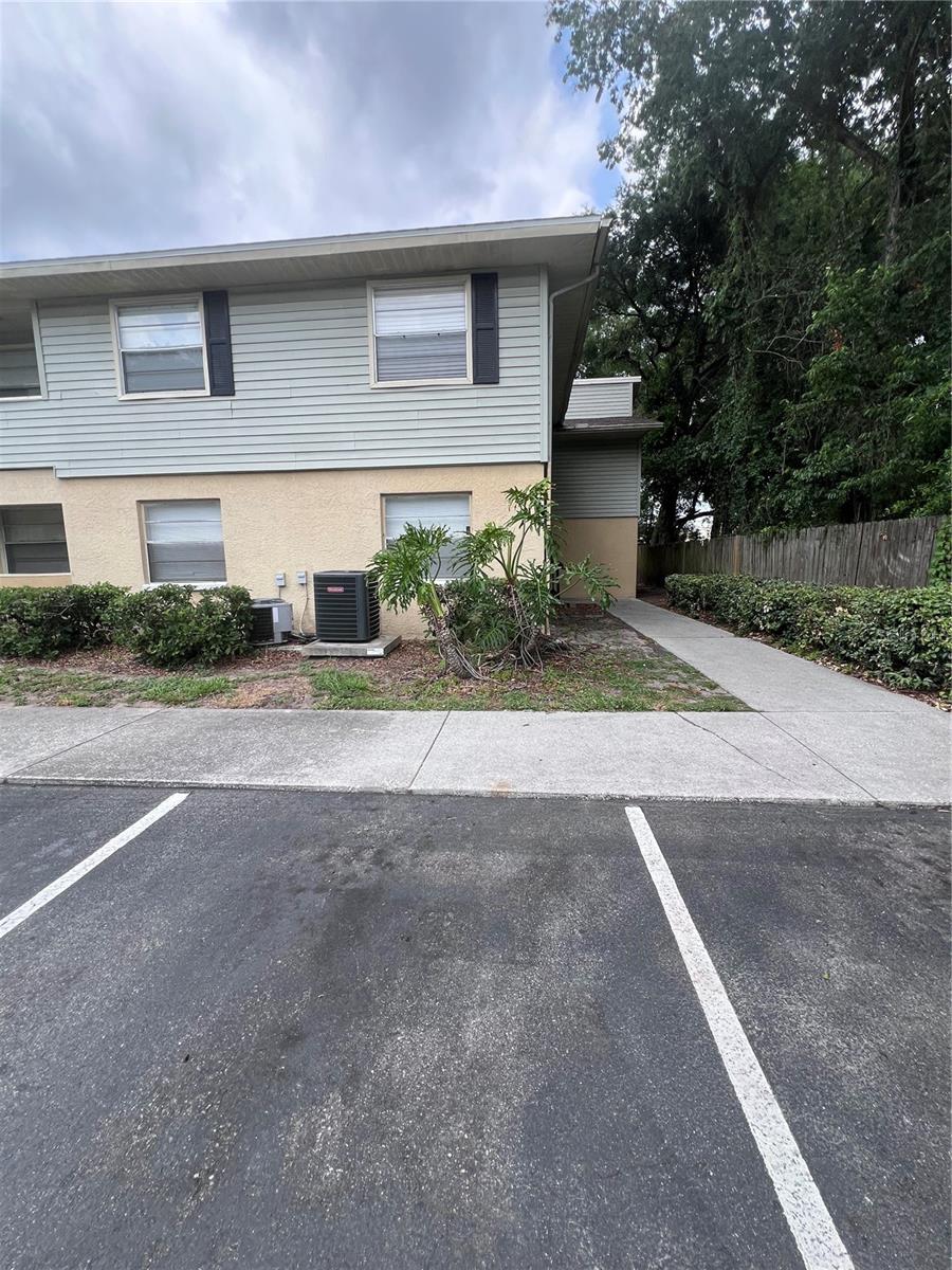 226 Thorn Tree Pl #226, FL