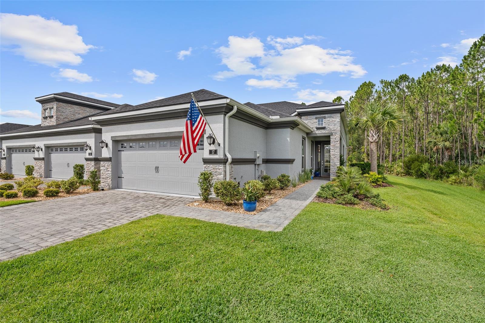 17 Newhaven Lane, FL