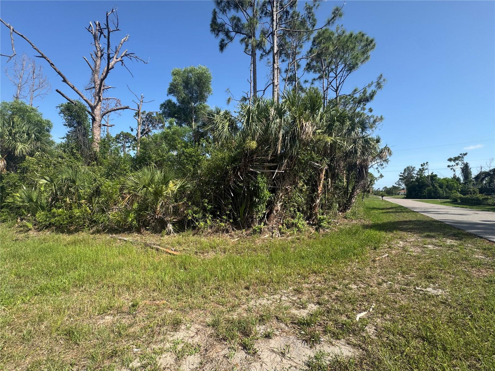 12401 Perrine Ave, FL