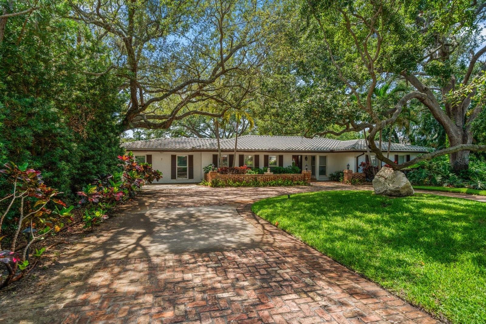 7 Rosery Lane, FL