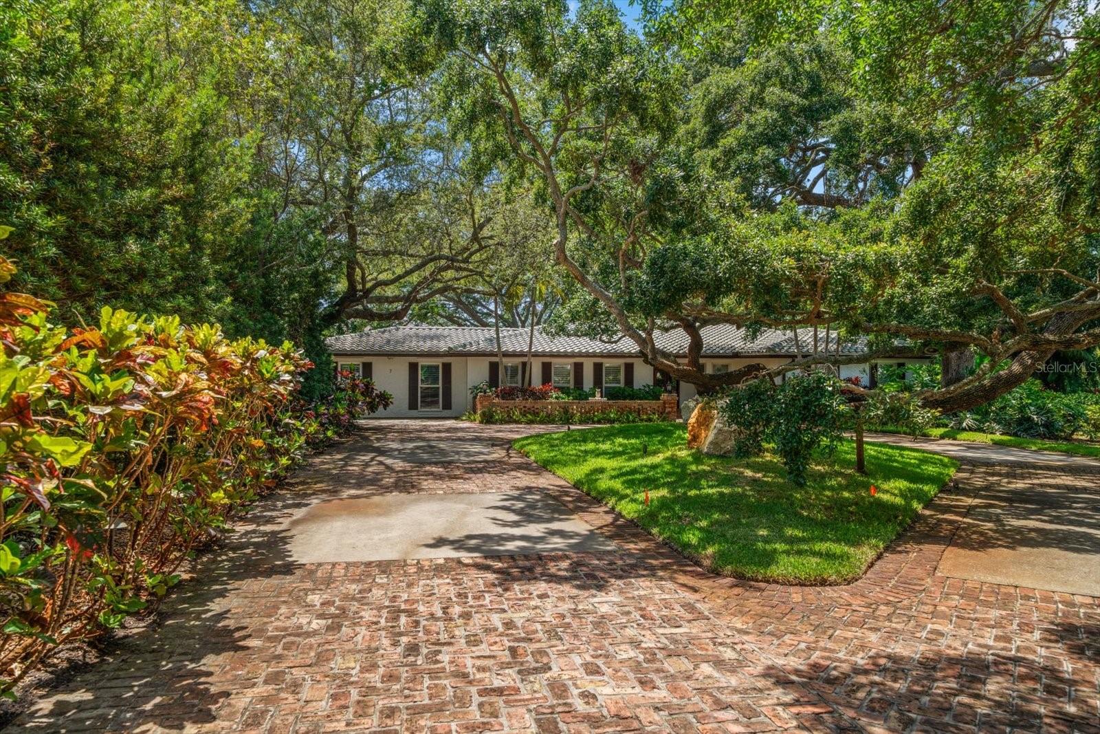 7 Rosery Lane, FL
