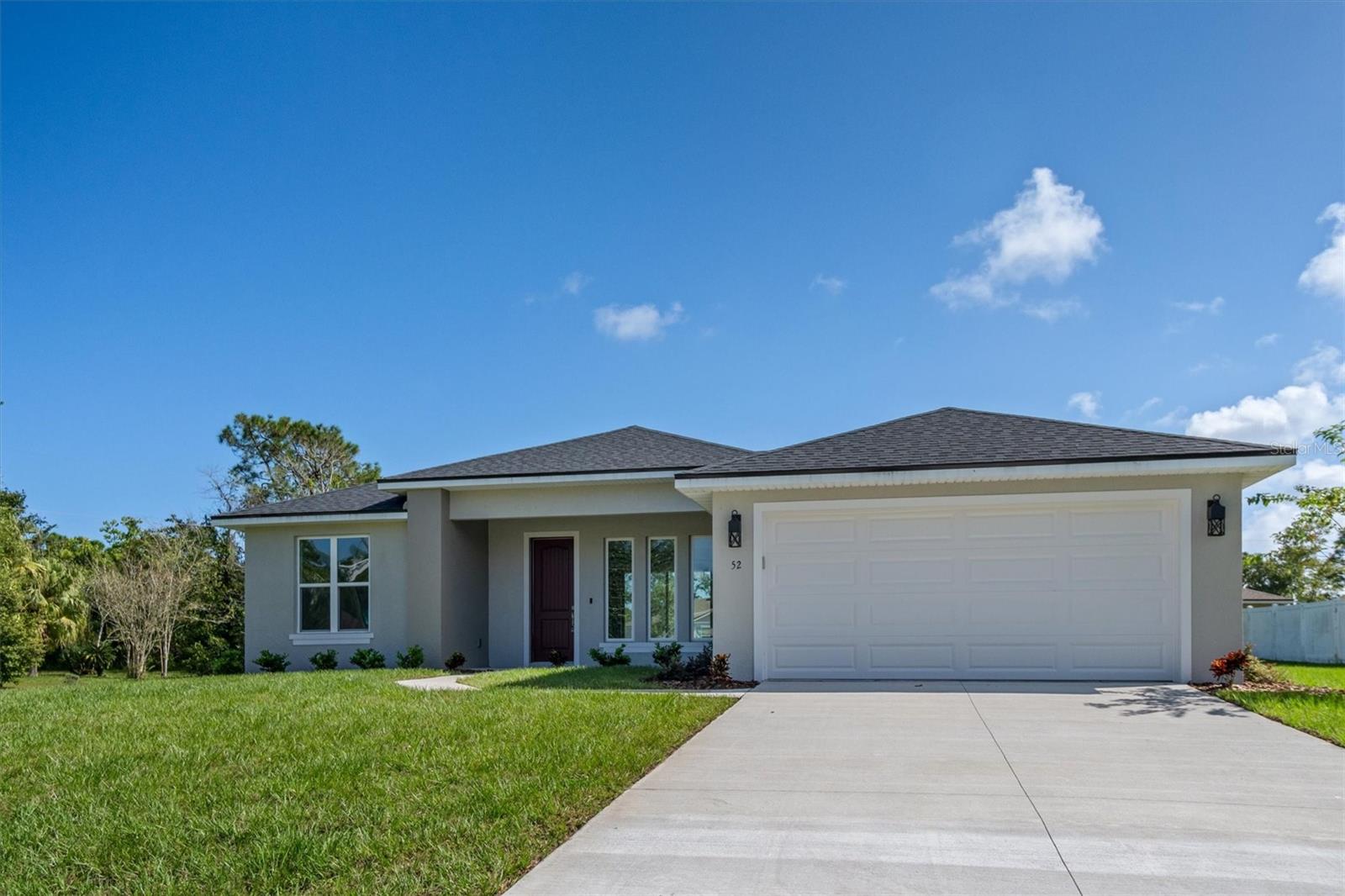 52 Pershing Ln, FL