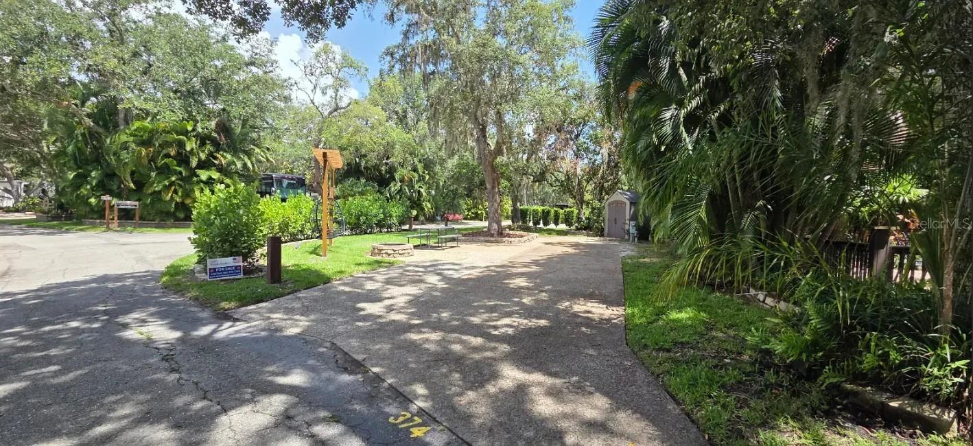 374 Bear Trl, FL