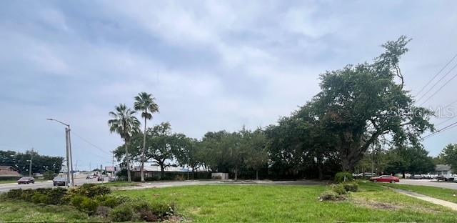 101 Main Street, FL