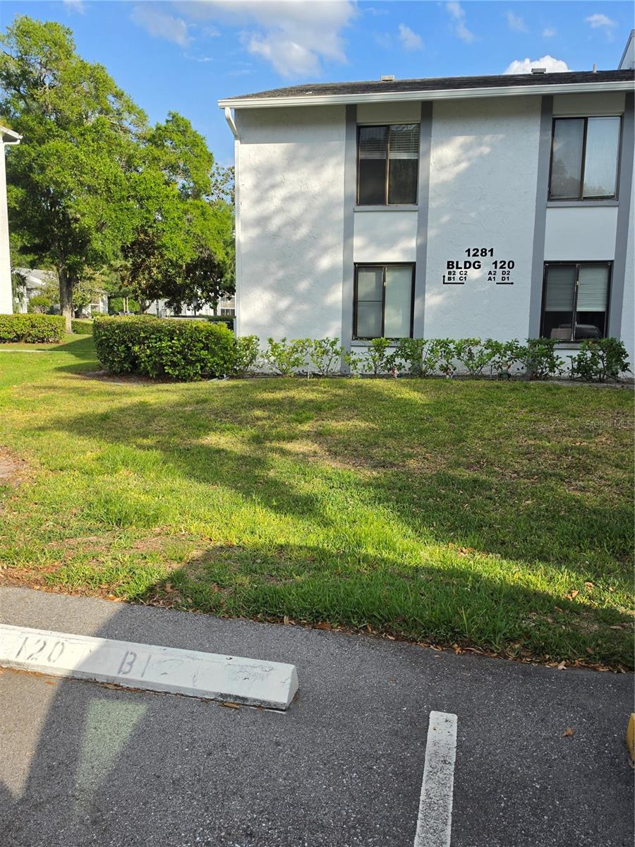 1281 Pine Ridge Circle, FL