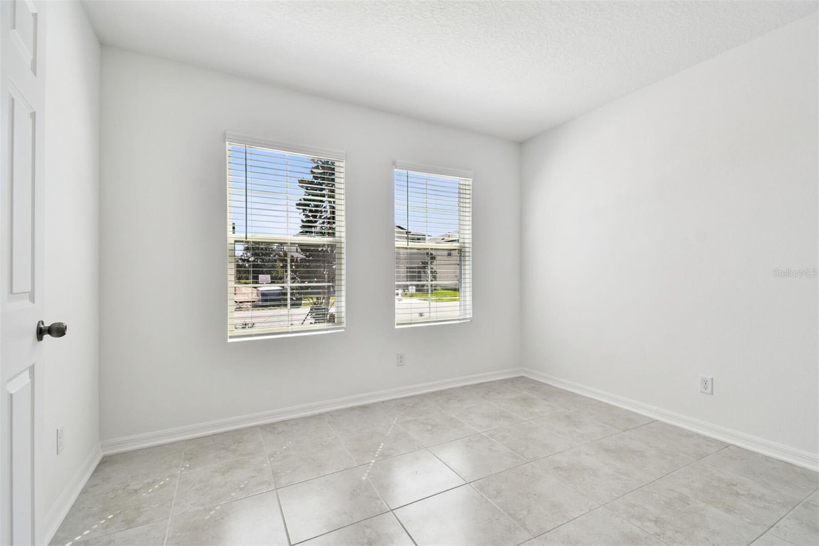12801 Castle Oaks Drive, FL