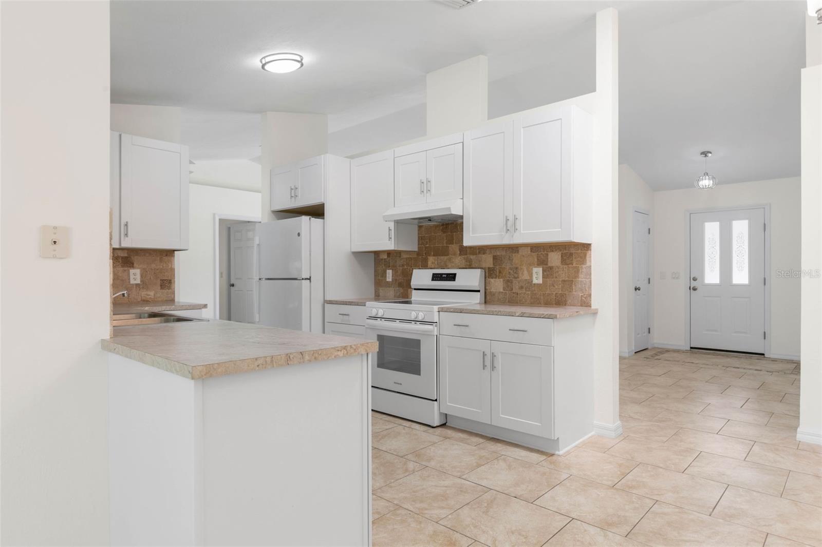 23 Pennfield Lane, FL
