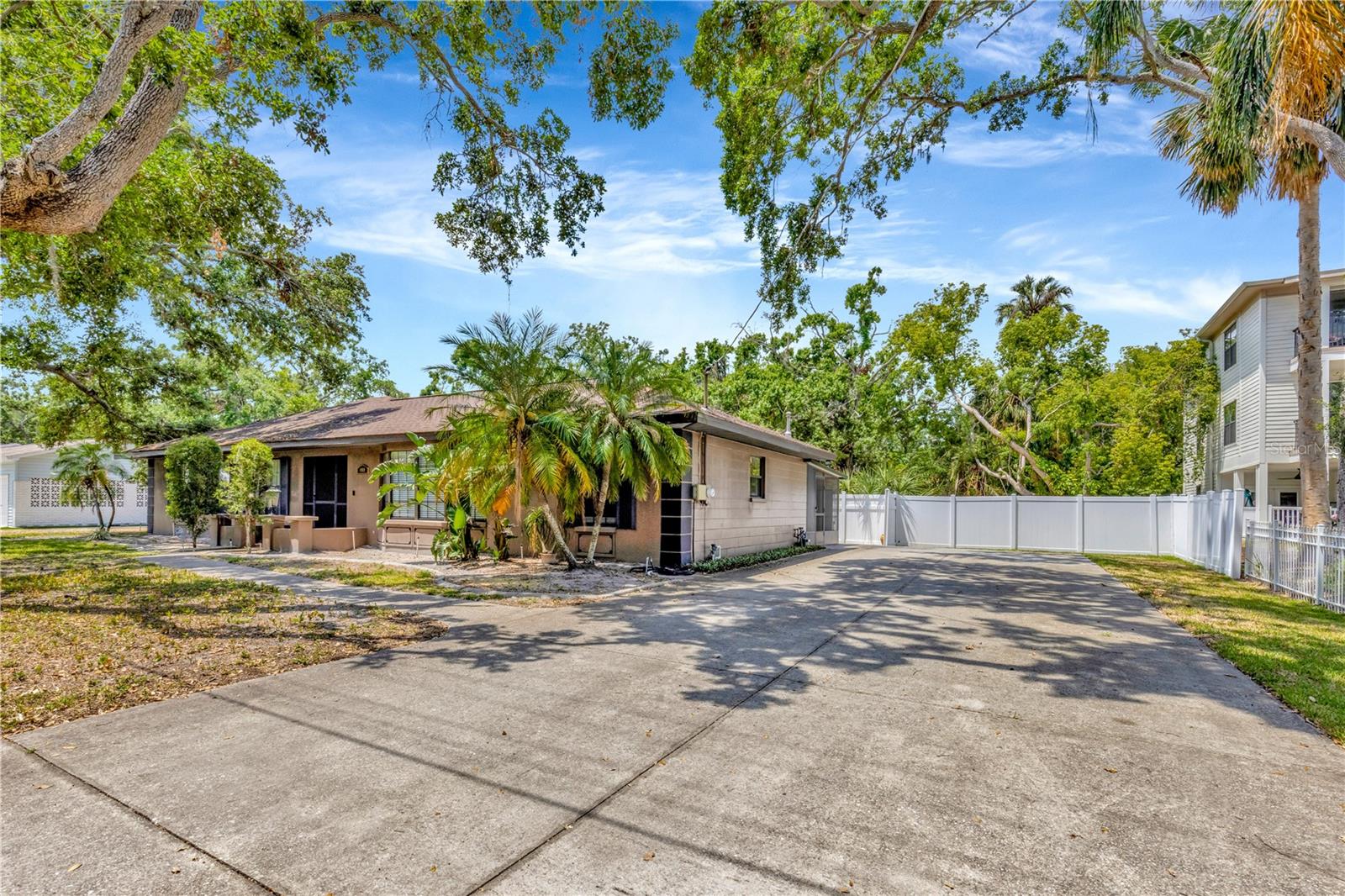 4909 Elberon Street, FL