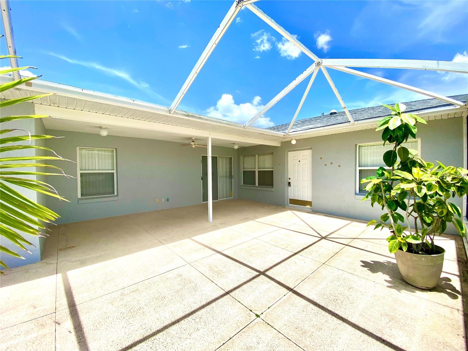 1129 Apple Ter, FL