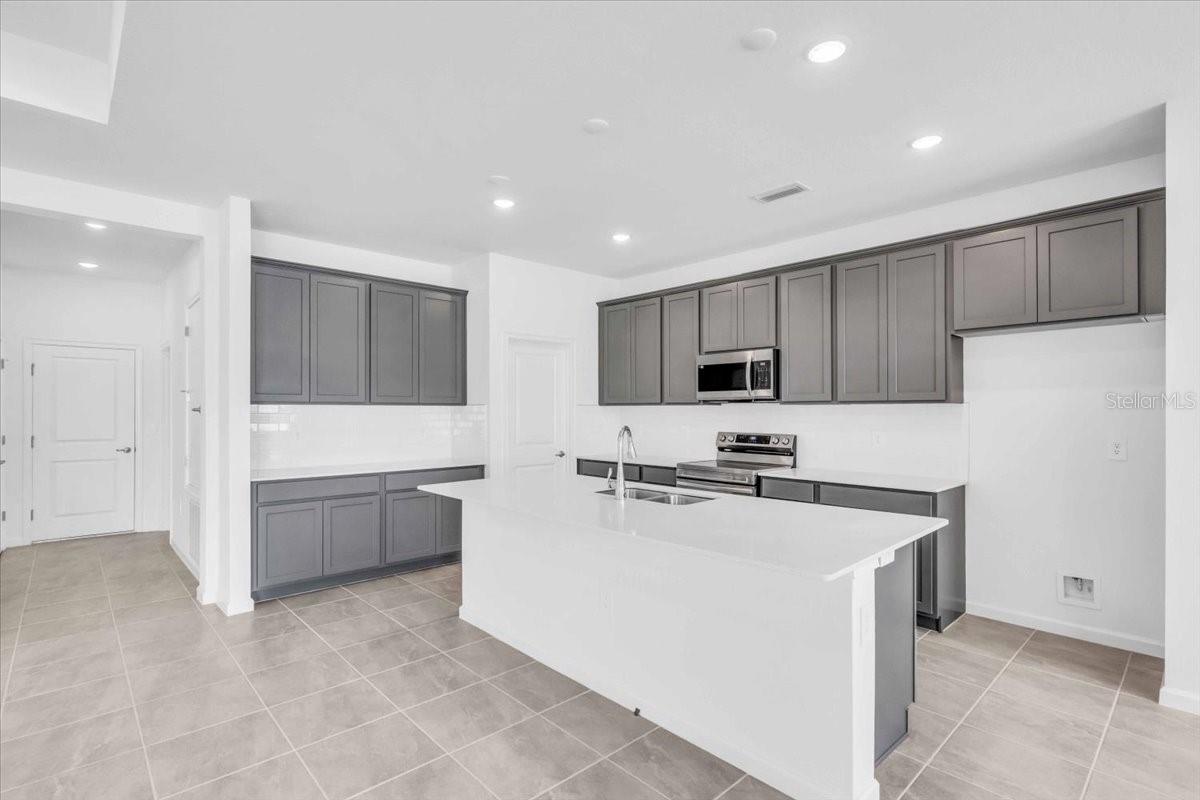 9581 Vibrant Lane, FL