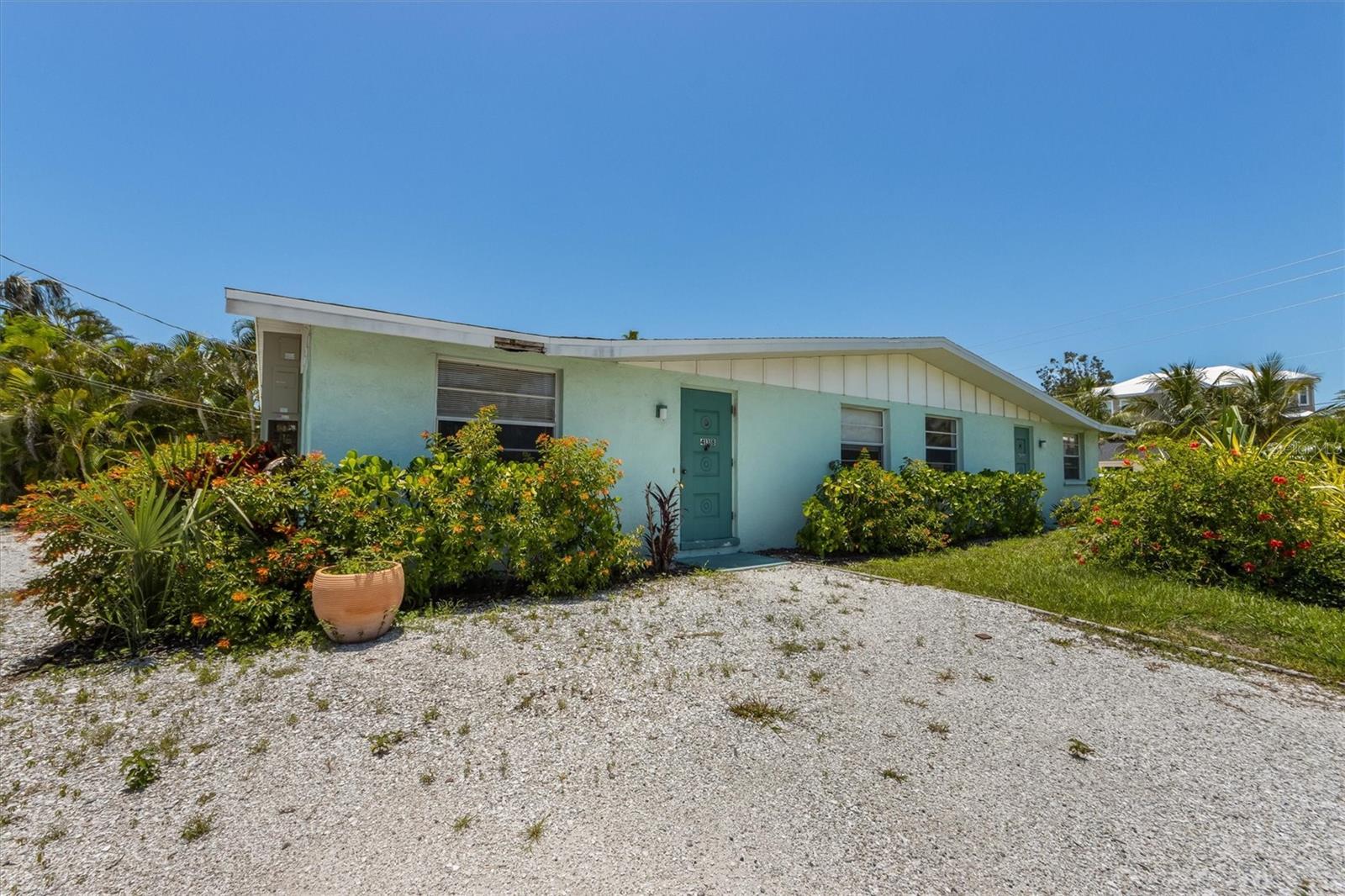 411 Alamanda Road, FL